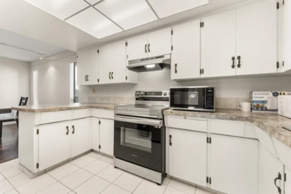 Primary Bathroom Photo of 9566 Pickering Drive, Richmond, BC