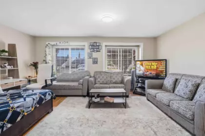 Basement Recreation Room Photo of 12466 76 Avenue, Surrey, BC