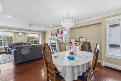 Breakfast Nook Photo of 12466 76 Avenue, Surrey, BC