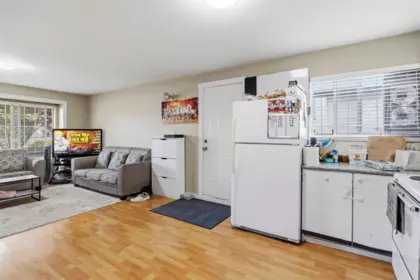 Laundry Room Photo of 12466 76 Avenue, Surrey, BC