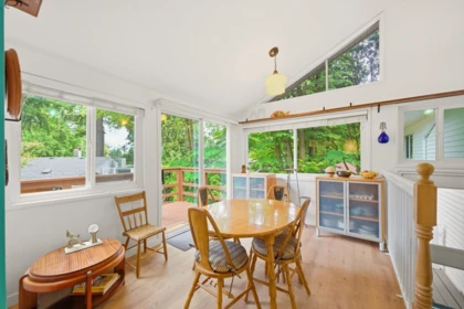 Office / Den Photo of 1611 Lynn Valley Road, North Vancouver, BC
