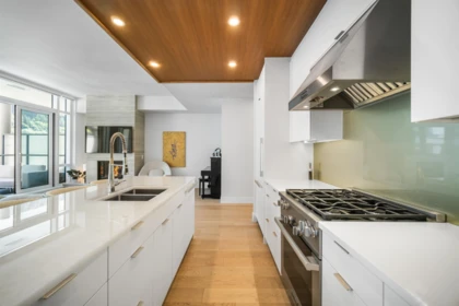 Breakfast Nook Photo of 301 6697 Nelson Avenue, West Vancouver, BC
