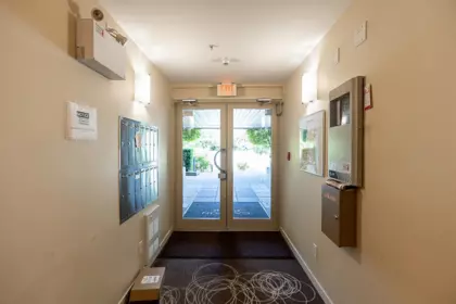 206 2832 Capilano Road, North Vancouver, BC, North Vancouver — Apartment/Condo for sale