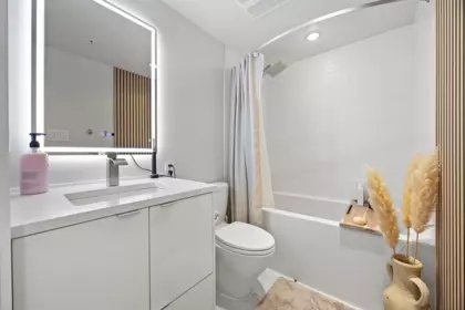 Pantry Photo of 607 161 W Georgia Street, Vancouver, BC