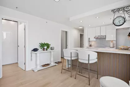 Powder Room Photo of 607 161 W Georgia Street, Vancouver, BC