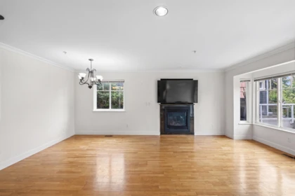 Laundry Room Photo of 416 W Keith Road, North Vancouver, BC