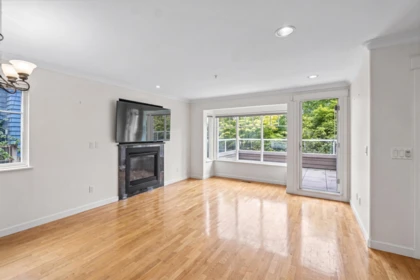Office / Den Photo of 416 W Keith Road, North Vancouver, BC
