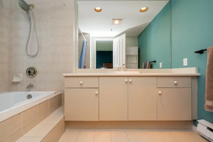 Mudroom Photo of 904 545 Austin Avenue, Coquitlam, BC