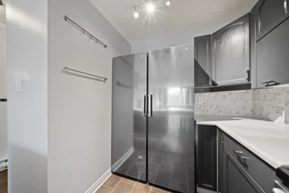 Primary Bathroom Photo of 305 1250 Quayside Drive, New Westminster, BC