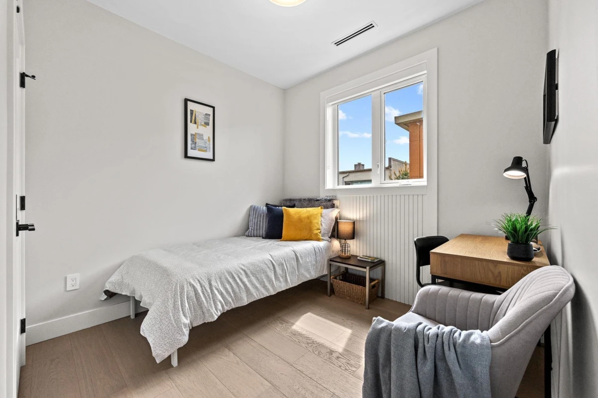 Family Room Photo of 8578 Cartier Street, Vancouver, BC