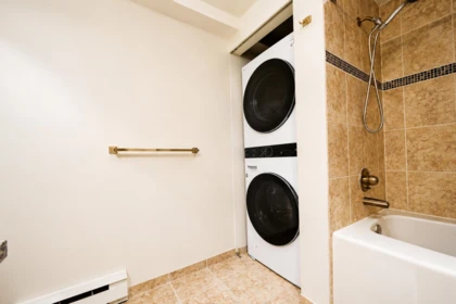 Powder Room Photo of 504 534 Sixth Street, New Westminster, BC