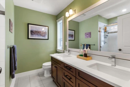 Entry Foyer Photo of 21 45137 Nicomen Crescent, Chilliwack, BC