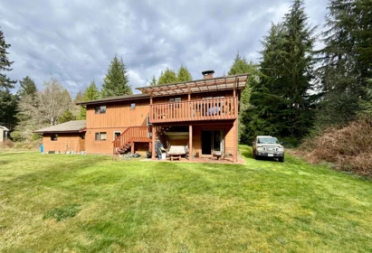299 King Road, Gibsons, BC, Gibsons — Single Family Residence for sale