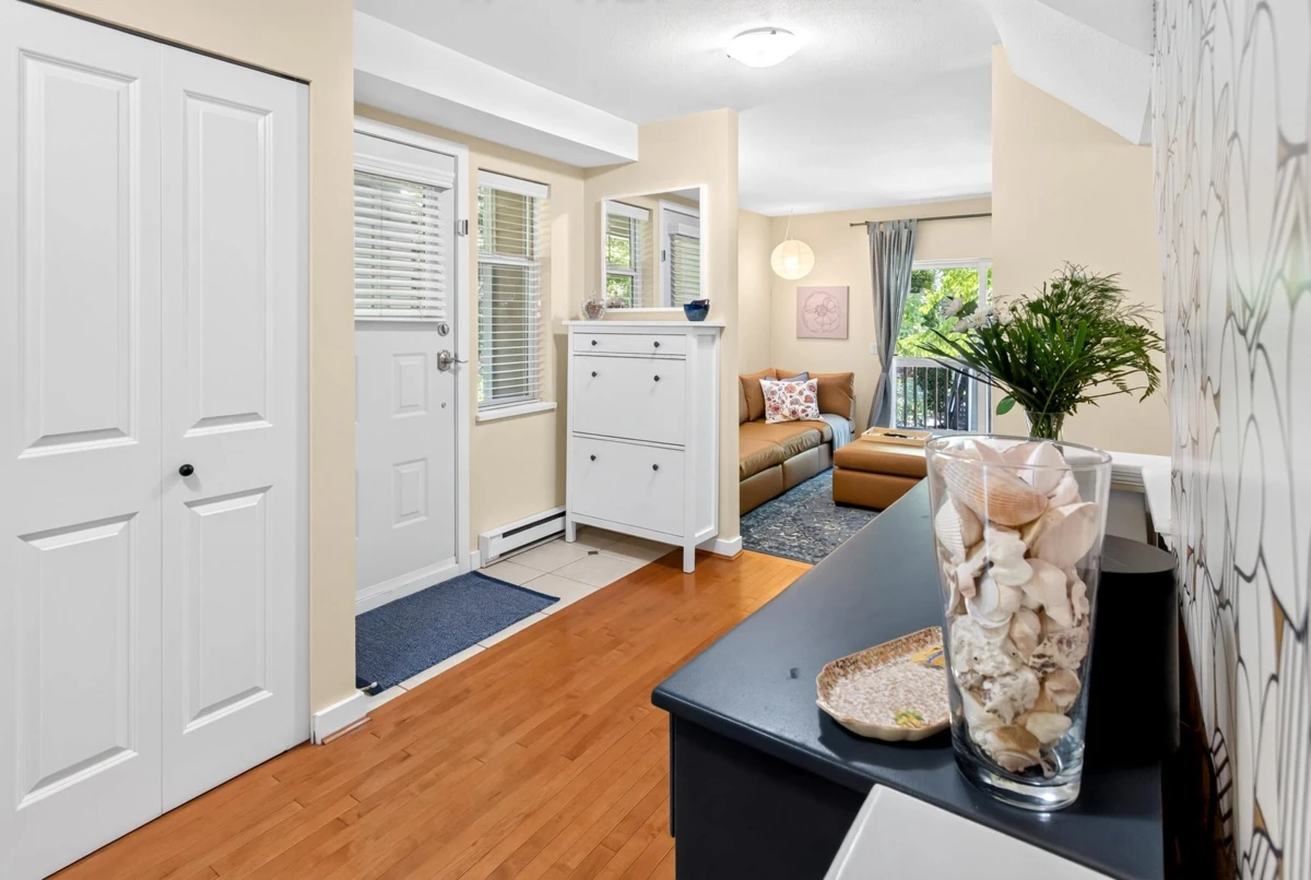 Family Room Photo of 59 15233 34 Avenue, Surrey, BC