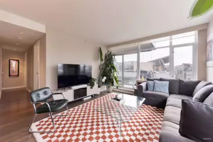Kitchen Photo of 803 1661 Ontario Street, Vancouver, BC