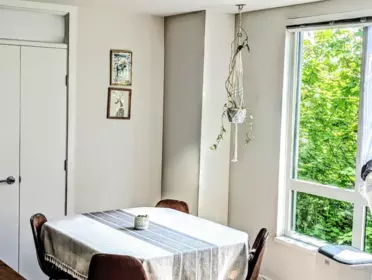 Breakfast Nook Photo of 1312 Fifth Avenue, New Westminster, BC