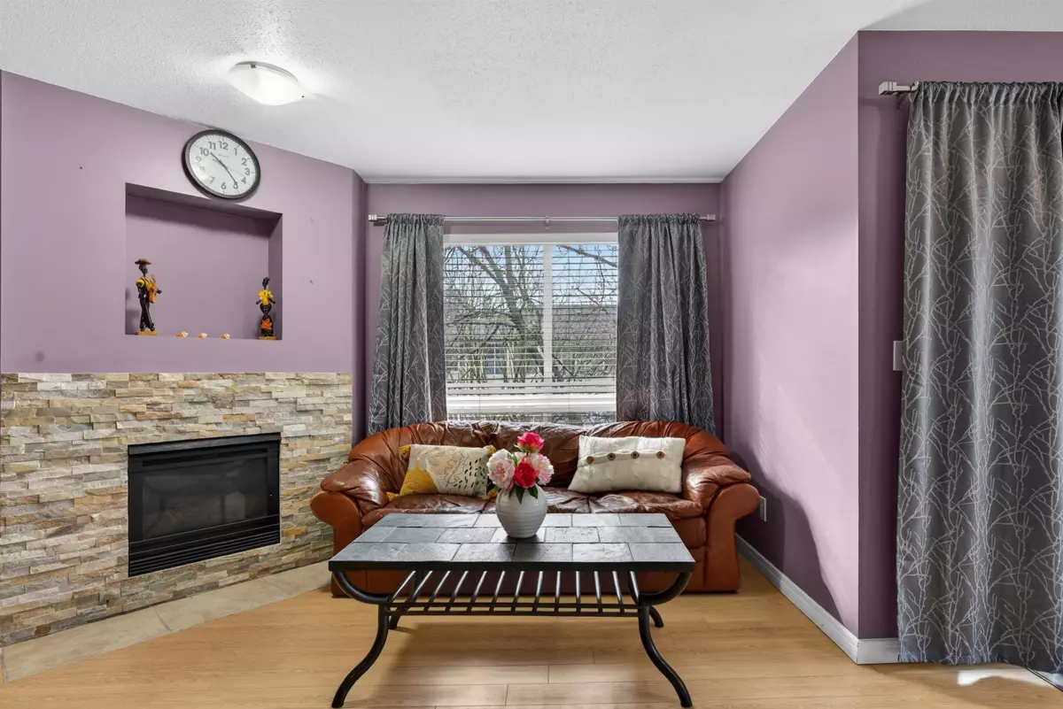 Family Room Photo of 309 2435 Welcher Avenue, Port Coquitlam, BC
