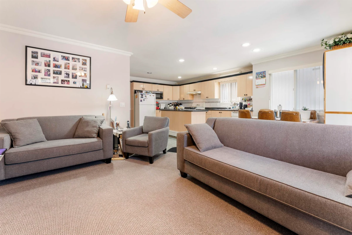 Dining Area Photo of 6685 127th Street, Surrey, BC
