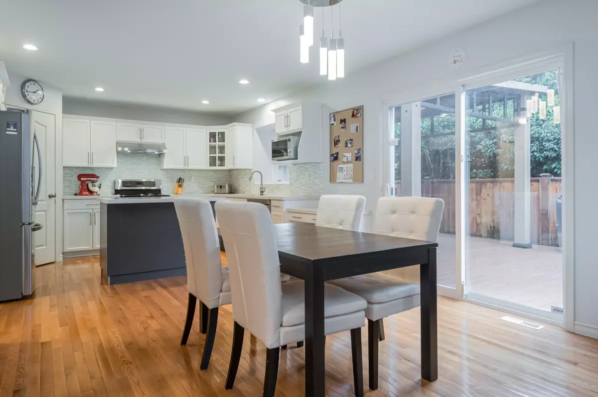 Dining Area Photo of 20265 94b Avenue, Langley, BC