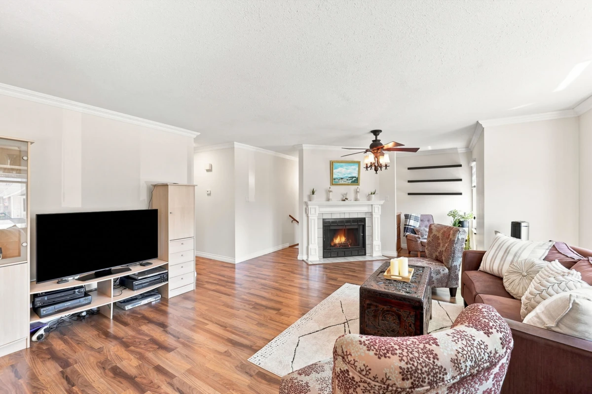 Dining Area Photo of 2559 Raven Court, Coquitlam, BC