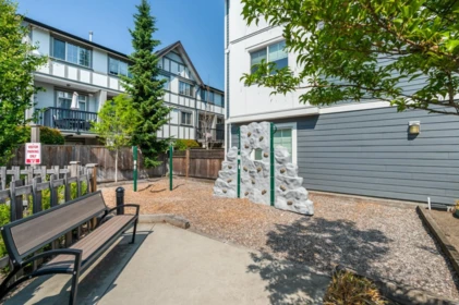 8 7780 Bridge Street, Richmond, BC, Richmond — Townhouse for sale