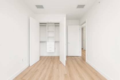 301 9675 King George Boulevard, Surrey, BC, Surrey — Apartment/Condo for sale