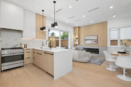 2 2752 Graveley Street, Vancouver, BC, Vancouver — Half Duplex for sale