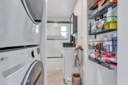 Hot Tub / Spa Photo of 1075 Ruthina Avenue, North Vancouver, BC