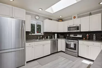 Breakfast Nook Photo of 1137 Sunnyside Road, Gibsons, BC