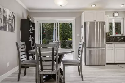 Kitchen Island Photo of 1137 Sunnyside Road, Gibsons, BC