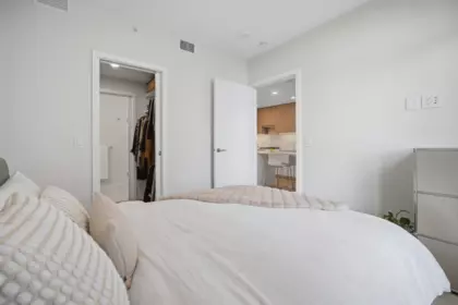 1910 2108 Gilmore Avenue, Burnaby, BC, Burnaby — Apartment/Condo for sale