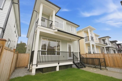 Backyard Photo of 17130 1 Avenue, Surrey, BC