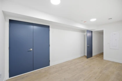 Basement Recreation Room Photo of 17130 1 Avenue, Surrey, BC