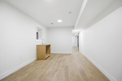 Hallway Photo of 17130 1 Avenue, Surrey, BC