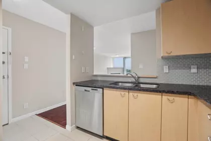 Loft / Bonus Room Photo of 1006 8180 Granville Avenue, Richmond, BC