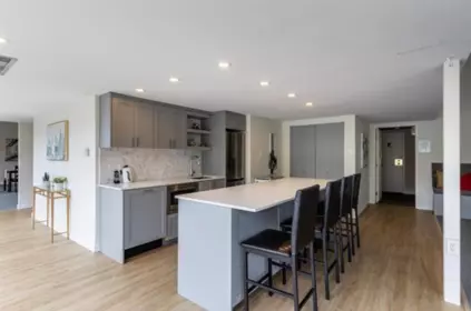 Garage Interior Photo of 802 1745 Esquimalt Avenue, West Vancouver, BC