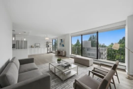 802 1745 Esquimalt Avenue, West Vancouver, BC