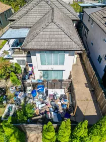 Breakfast Nook Photo of 2669 Vanness Avenue, Vancouver, BC