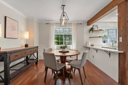 Breakfast Nook Photo of 45396 Carriage Way, Chilliwack, BC