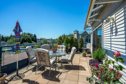 Front Yard Photo of 309 4753 W River Road, Ladner, BC