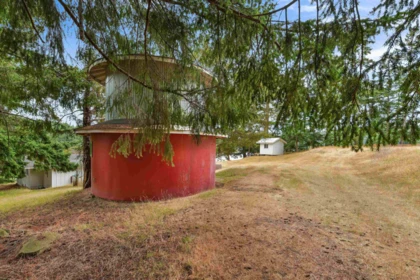 Hot Tub / Spa Photo of 774&776 Steward Drive, Mayne Island, BC