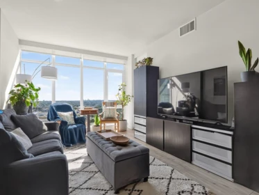 Family Room Photo of 3603 1788 Gilmore Avenue, Burnaby, BC