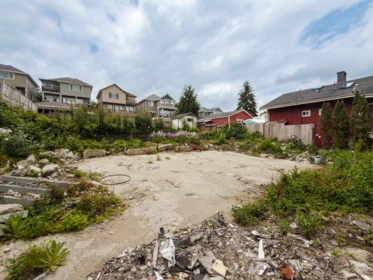 Backyard Photo of 3429 Roxton Avenue, Coquitlam, BC