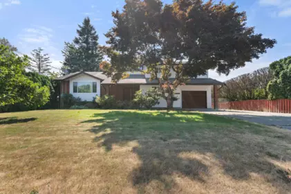 46194 Greenwood Drive, Chilliwack, BC, Chilliwack — Single Family Residence for sale