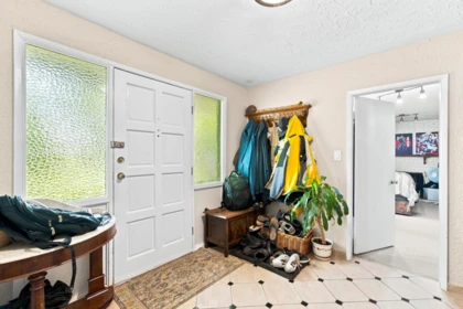 Breakfast Nook Photo of 1033 Clements Avenue, North Vancouver, BC