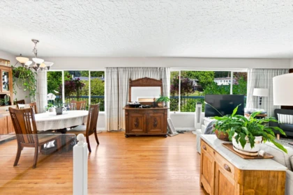Kitchen Island Photo of 1033 Clements Avenue, North Vancouver, BC