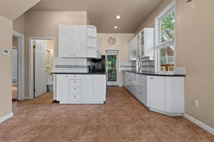 2656 W 3rd Avenue, Vancouver, BC, Vancouver — Single Family Residence for sale