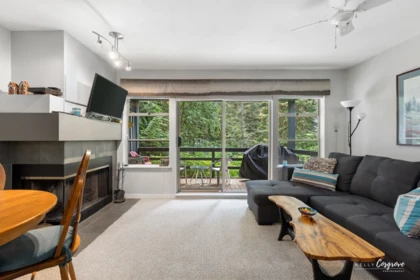 Kitchen Island Photo of 801 3050 Hillcrest Drive, Whistler, BC