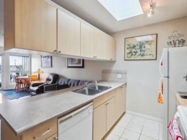 416 2891 E Hastings Street, Vancouver, BC, Vancouver — Apartment/Condo for sale