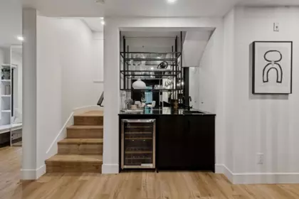 Mudroom Photo of 104 2119 Yew Street, Vancouver, BC